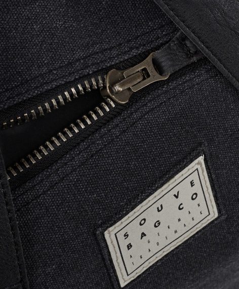 Lifve-Store-Hamburg-Eppendorf-Herrenmode-Denim-Jeans-Schott-Edwin-Vans-01_souve_daytripper_black_detail_grande