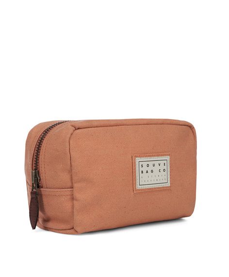 Lifve-Store-Hamburg-Eppendorf-Herrenmode-Denim-Jeans-Schott-Edwin-Vans-03_souve_washbag_orange_side_grande