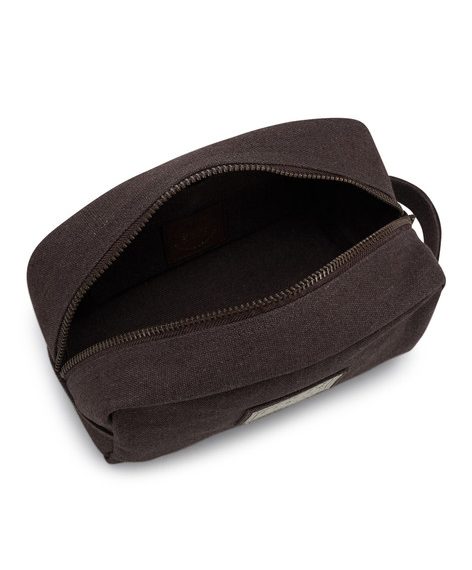 Lifve-Store-Hamburg-Eppendorf-Herrenmode-Denim-Jeans-Schott-Edwin-Vans-05_souve_washbag_brown_open_grande