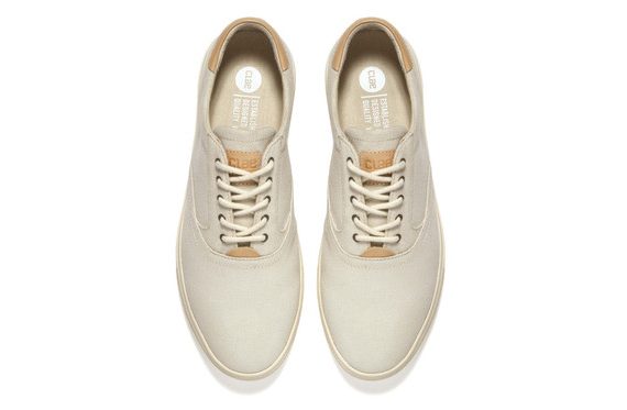 Lifve-Store-Hamburg-Eppendorf-Herrenmode-Denim-Jeans-Schott-Edwin-Vans-Pig-HenCharles_natural_canvas_top_V23A5834_grande